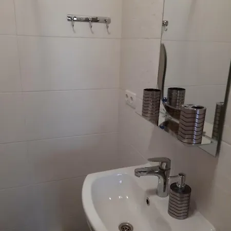 Arkadiya House